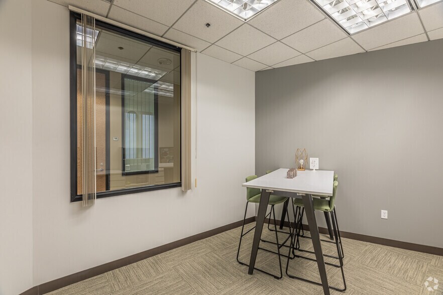 More Photos Of 402 W Broadway, San Diego Office For Lease