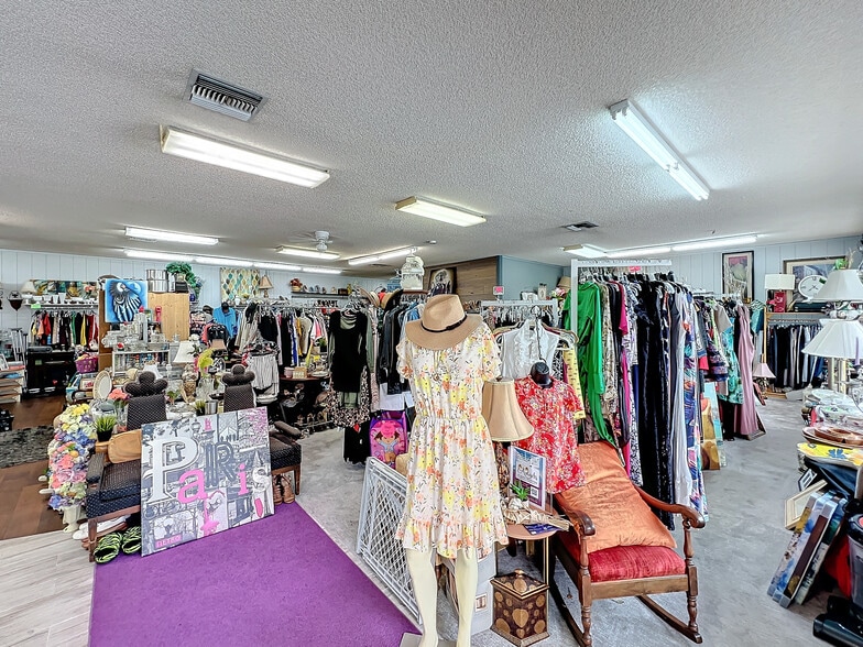 More Photos Of 2553-2565 Park Dr, Sanford Freestanding For Sale