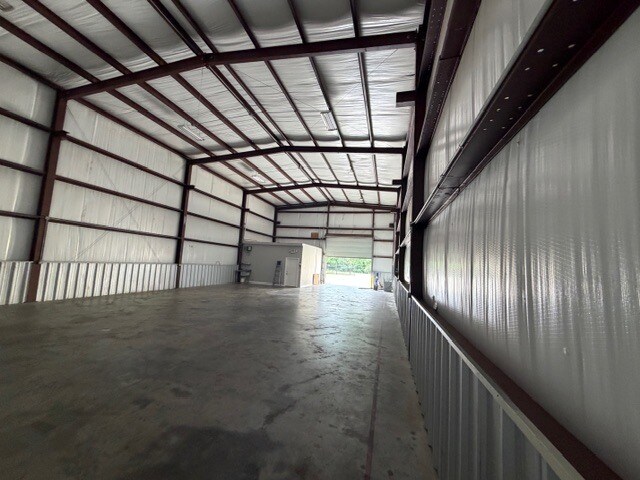 More Photos Of 10251 Tanner Rd, Houston Warehouse For Lease