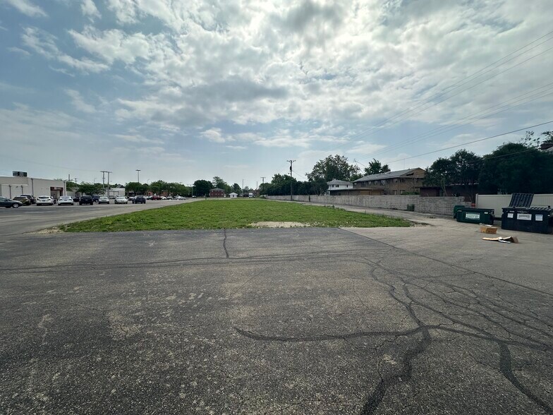 More Photos Of 4118 E Town and Country Rd, Kettering Office For Sale