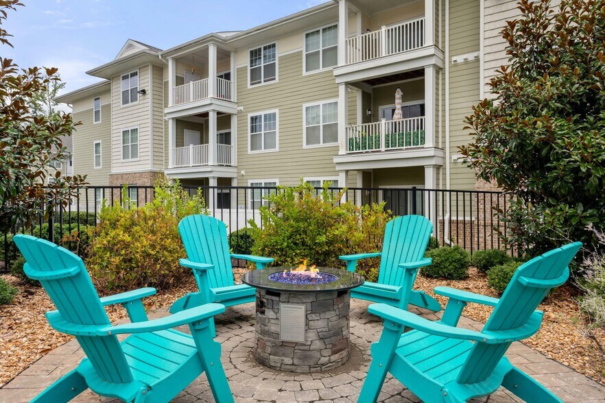 More Photos Of 14400 Palladium Dr, Midlothian Apartments For Sale