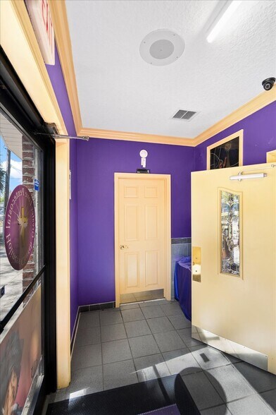 More Photos Of 1434 Oakhurst Ave, Jacksonville Religious Facility For Sale