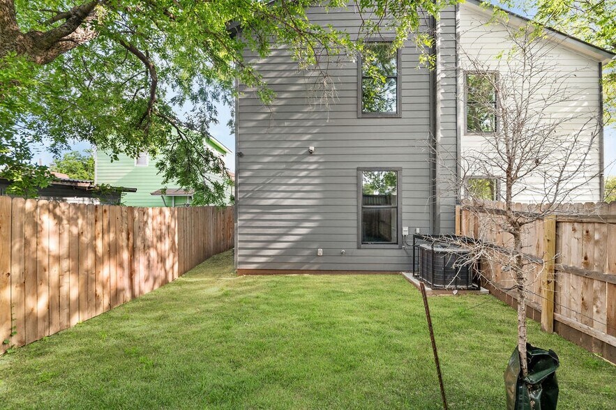 More Photos Of 125 Dashiell St, San Antonio Multifamily For Sale