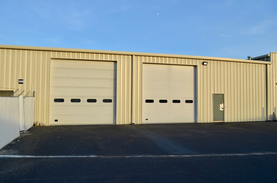 More Photos Of 2708 Wooten Blvd SW, Wilson Light Distribution For Sale