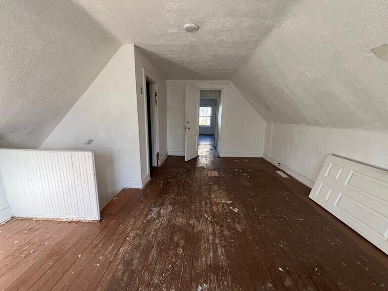 More Photos Of 2600-2604 Melrose Ave, Cincinnati Apartments For Sale