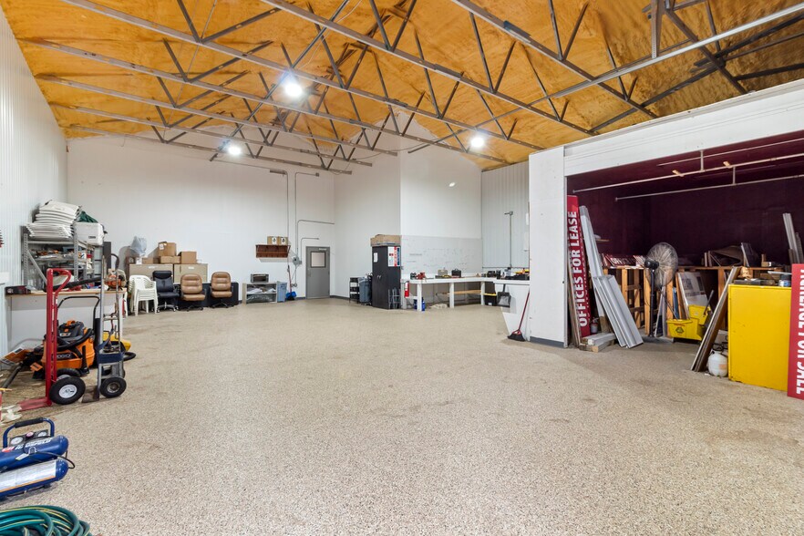 More Photos Of 3828 S College Ave, Bryan Office For Sale