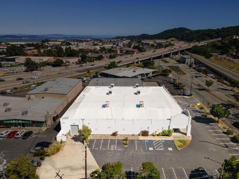 More Photos Of 869 W Francisco Blvd, San Rafael Freestanding For Lease
