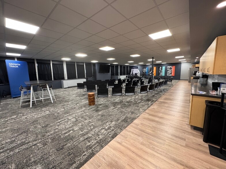 More Photos Of 759 S Lenfesty Ave, Marion Religious Facility For Sale