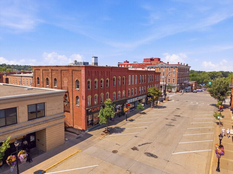 More Photos Of 210-212 Bush St, Red Wing Storefront Retail Office For Sale