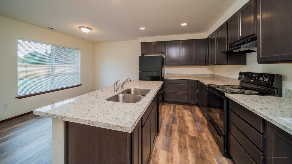 More Photos Of 4708 88th St NE, Marysville Apartments For Sale
