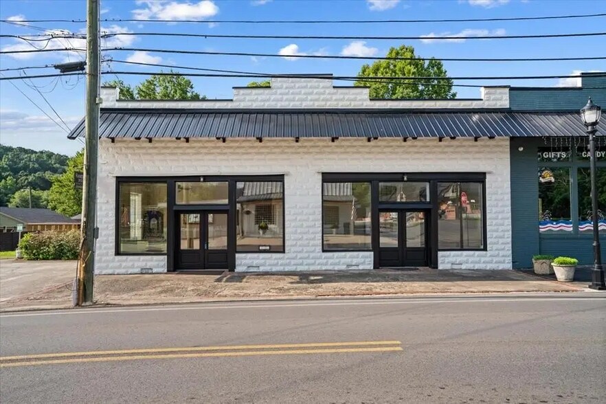 Primary Photo Of 313 Wolfe St, Cohutta Office For Sale