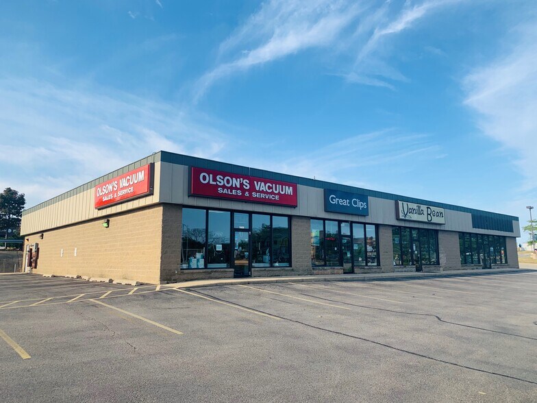 Primary Photo Of 6801-6807 Odana Rd, Madison General Retail For Lease
