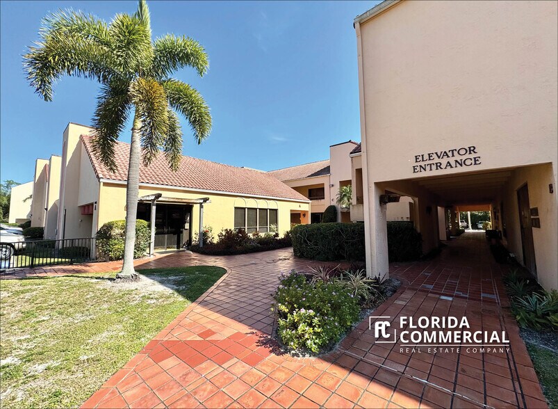 More Photos Of 900 SE Ocean Blvd, Stuart Medical For Lease