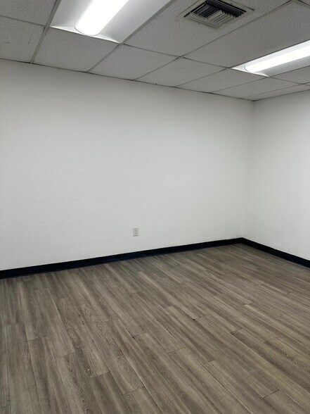 Primary Photo Of 1701-1739 NW 79th Ave, Doral Warehouse For Lease