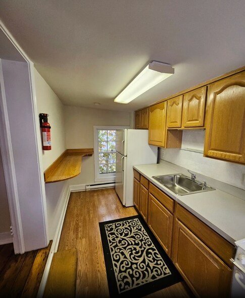 More Photos Of 21 E Church St, Frederick Office Residential For Lease