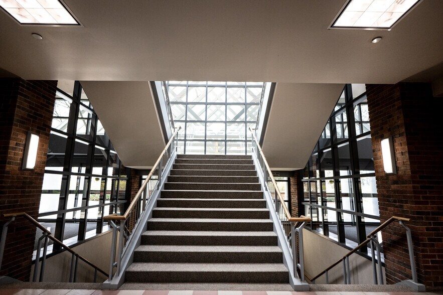 More Photos Of 1601 NW 114th St, Clive Medical For Lease