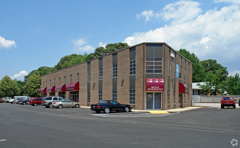 More Photos Of 1404 S Crain Hwy, Glen Burnie Office For Lease