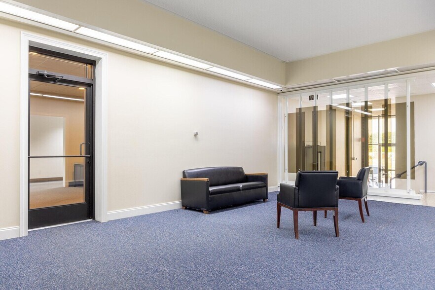 More Photos Of 240 Edwards St, Cleveland Office For Sale