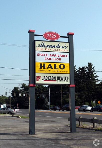 More Photos Of 7629 Oswego Rd, Bayberry Storefront For Lease