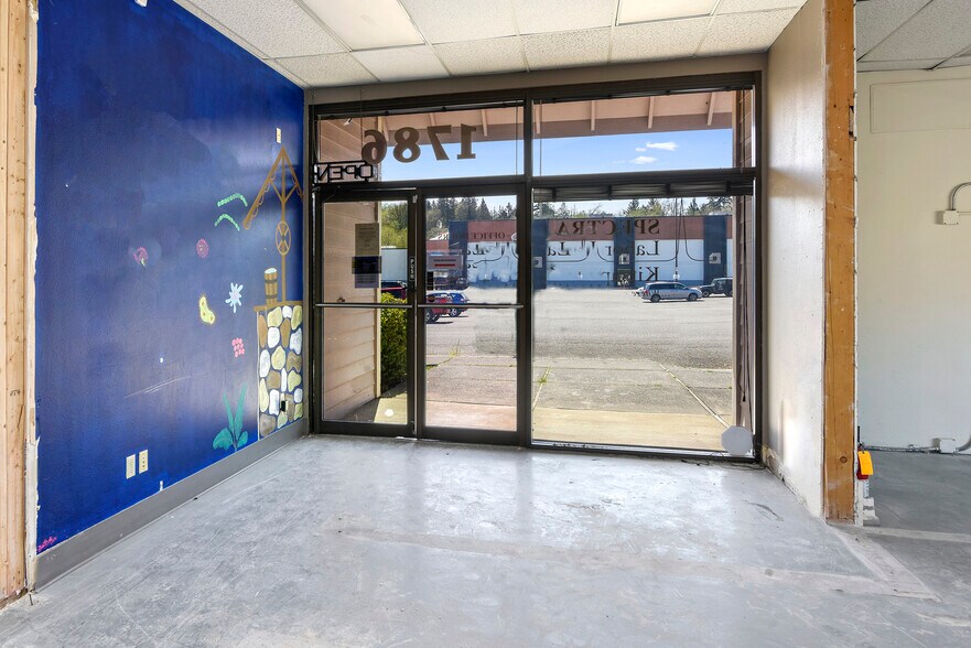 More Photos Of 1700 SE Mile Hill Dr, Port Orchard Unknown For Lease