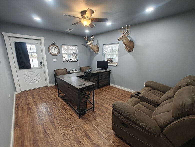 More Photos Of 32514 Highway 82, Cookson Flex For Sale