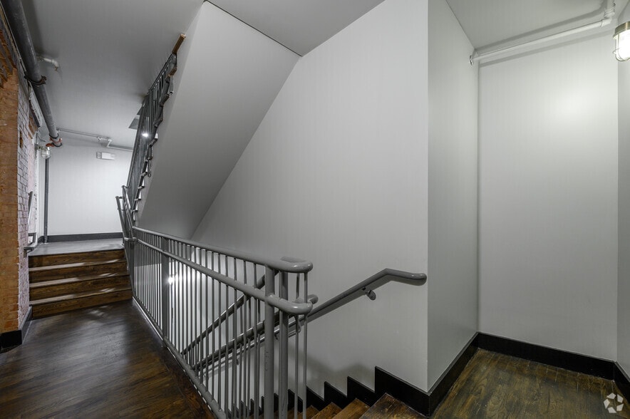 More Photos Of 907 Houston St, Fort Worth Loft Creative Space For Lease