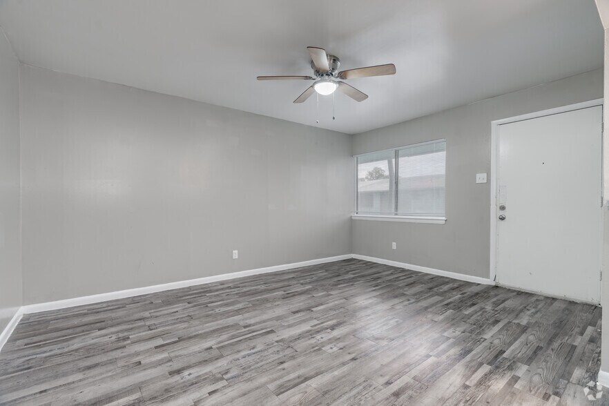 More Photos Of 3299 S Polk St, Dallas Apartments For Sale