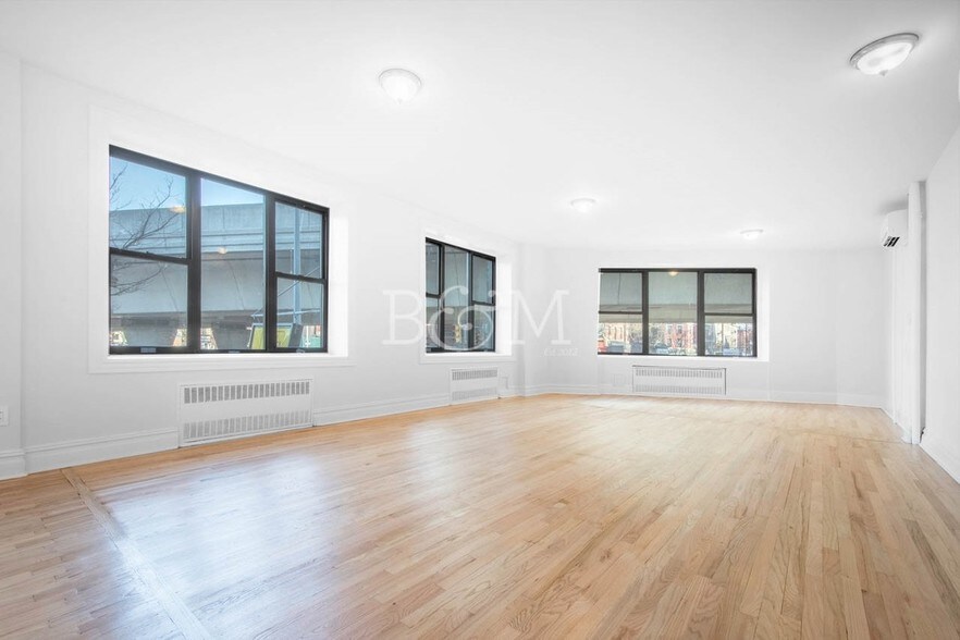 More Photos Of 195-199 Havemeyer St, Brooklyn Storefront Retail Office For Lease