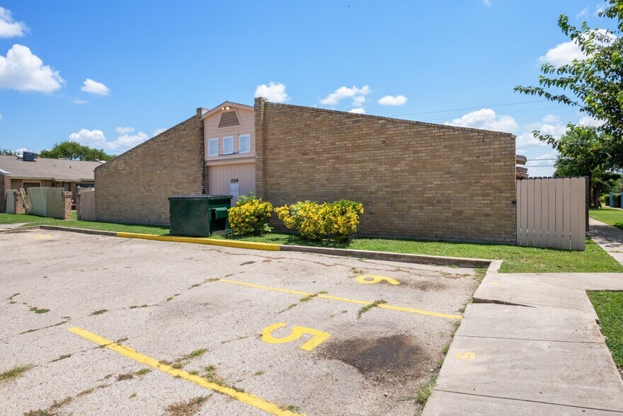 Primary Photo Of 2314 Andover Dr, Killeen Apartments For Sale