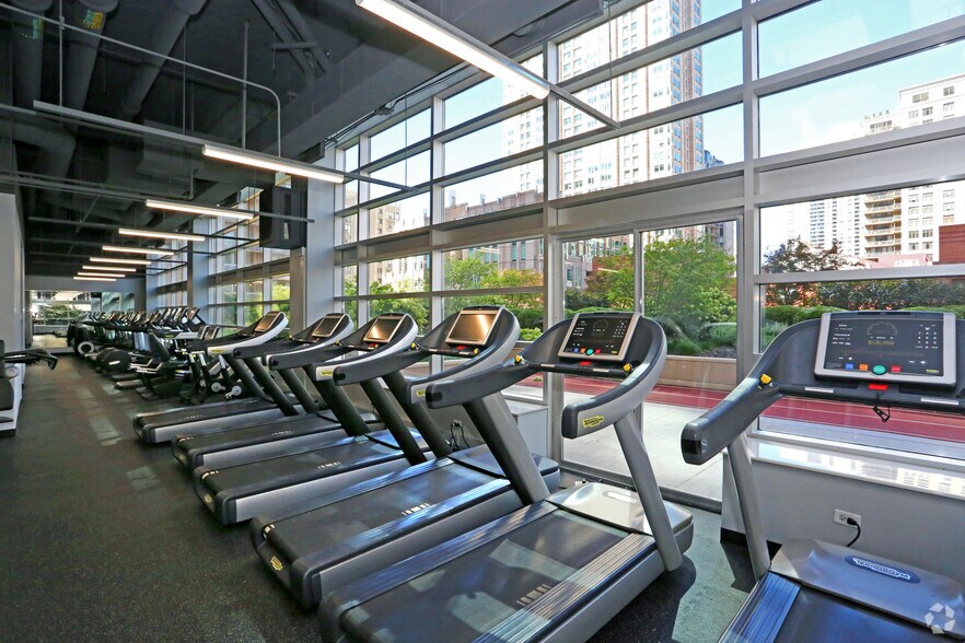 More Photos Of 540 N State St, Chicago Apartments For Lease