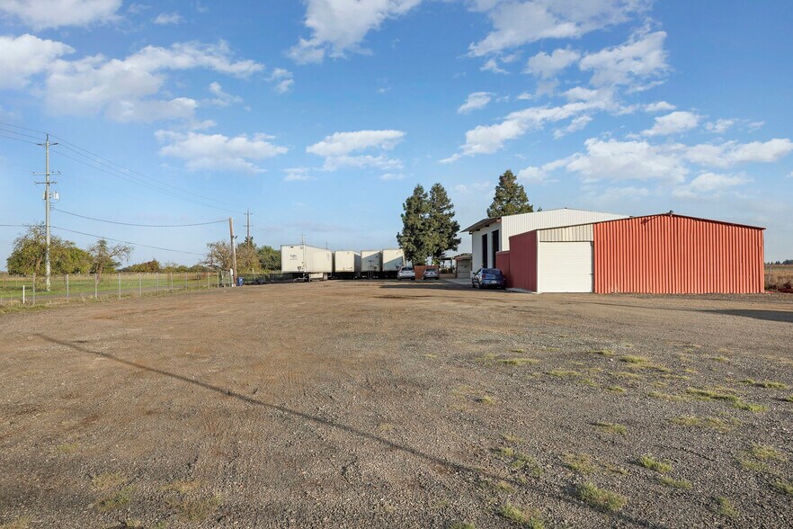 More Photos Of 10150 Mingo Rd, Galt Warehouse For Lease