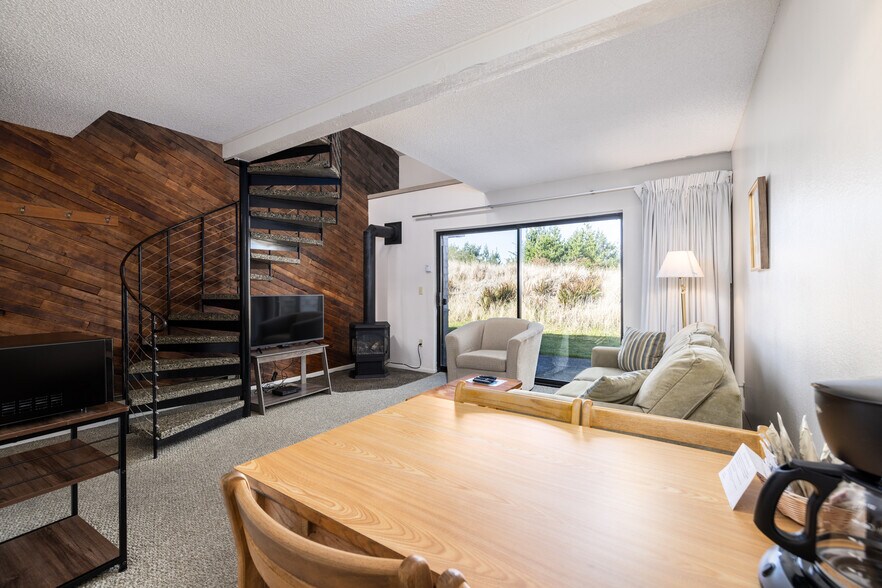 More Photos Of 11 Chabot Rd, Copalis Beach Hotel For Sale