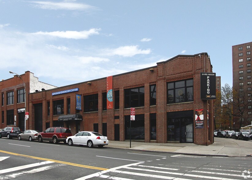 More Photos Of 5500 Broadway, Bronx Office For Lease