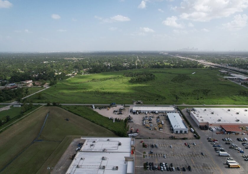 More Photos Of 4201 Langley Rd, Houston Warehouse For Sale
