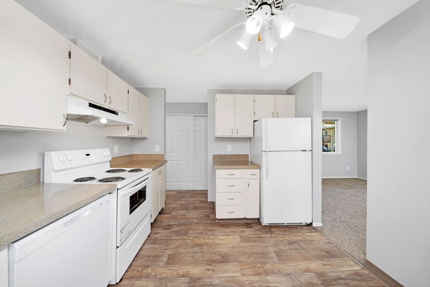 More Photos Of 13455 SE Oatfield Rd, Milwaukie Apartments For Sale