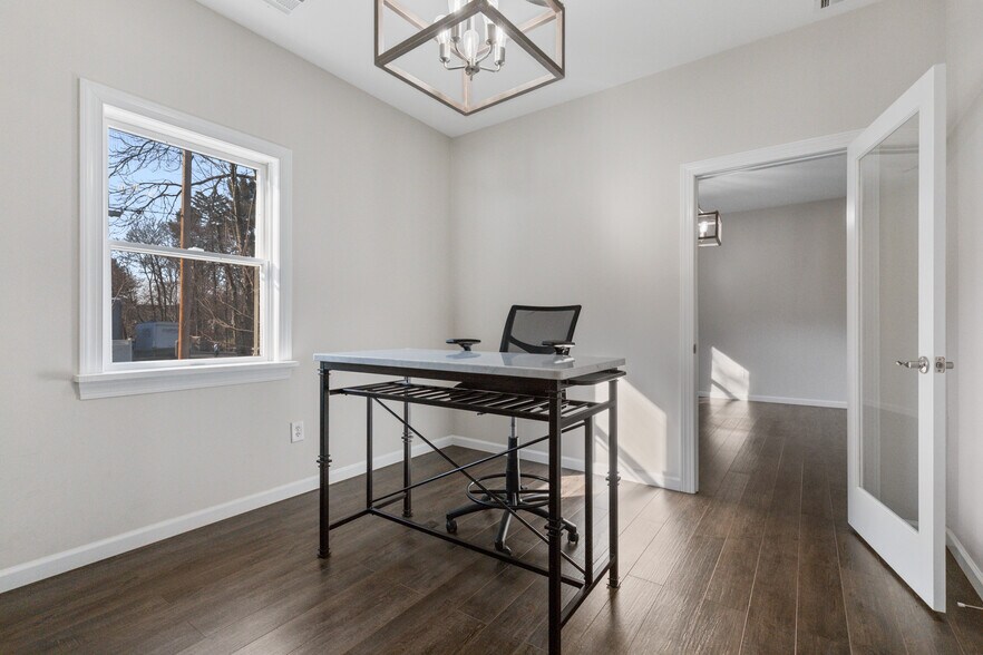 More Photos Of 593 Ramapo Valley Rd, Oakland Medical For Lease