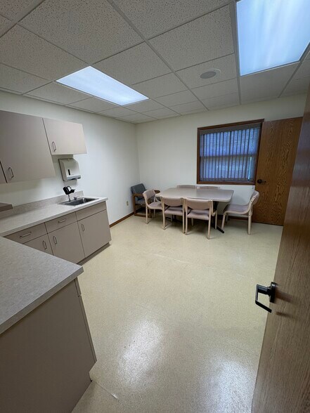More Photos Of 2524 Hils Ct, Menomonie Medical For Sale