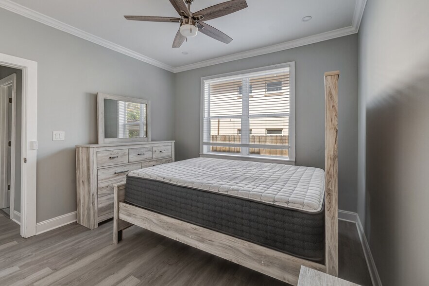 More Photos Of 404-408 Armada Rd S, Venice Apartments For Sale