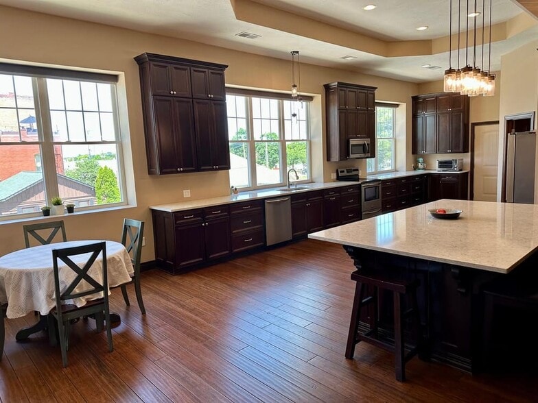 More Photos Of 201 E Church St, Ozark Lodge Meeting Hall For Sale