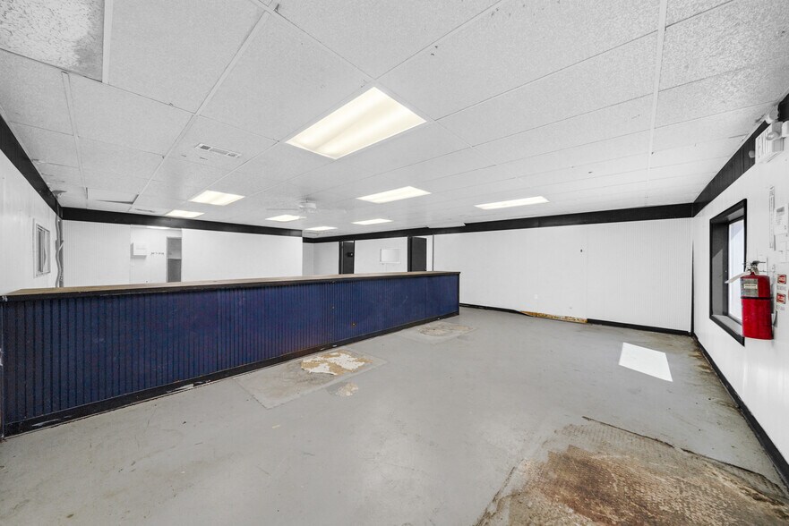 More Photos Of 406 Preston Ave, Pasadena Warehouse For Lease