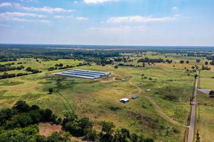 Primary Photo Of 3585 AN County Road 2701, Tennessee Colony Specialty For Sale