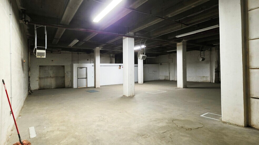 More Photos Of 3901 Main St, Philadelphia Office For Lease