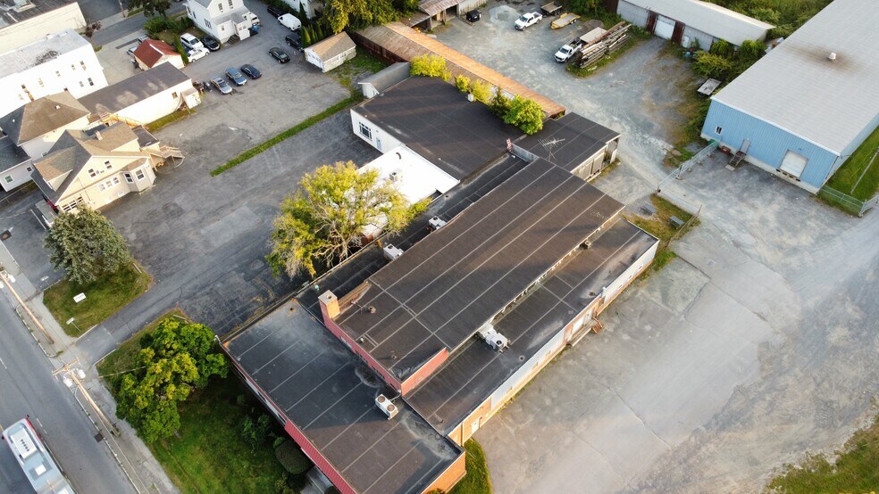 More Photos Of 1060-1062 Central Ave, Albany Light Distribution For Sale