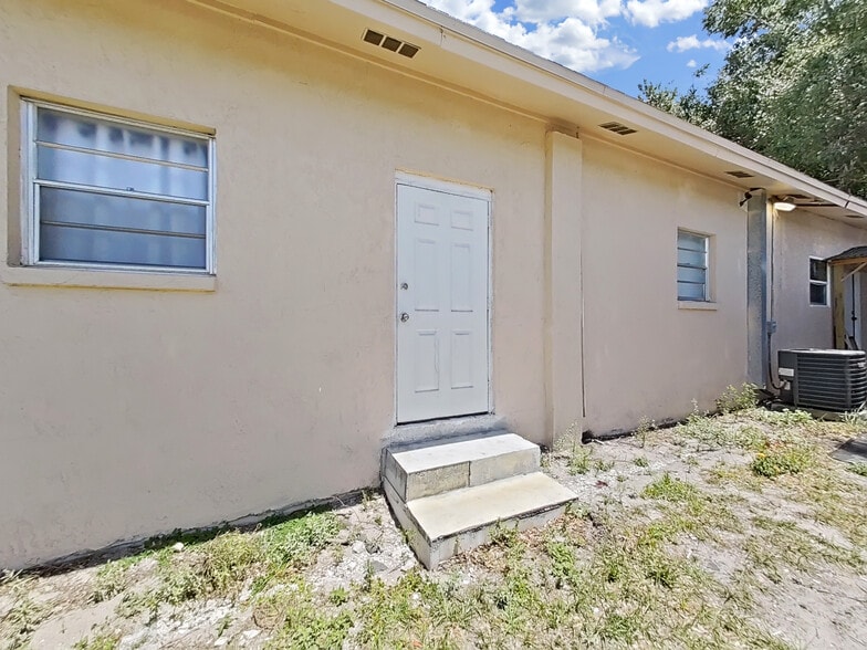 More Photos Of 3201 E Genessee St, Tampa Religious Facility For Sale
