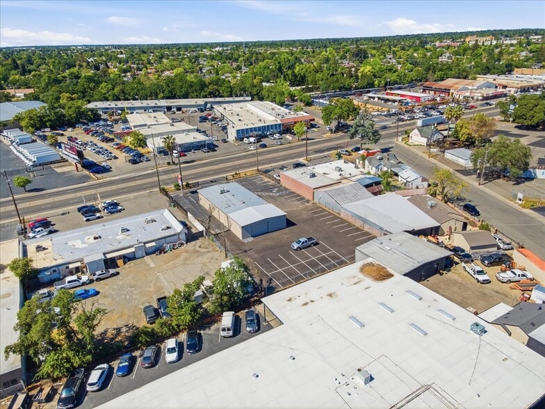 More Photos Of 4554 Auburn Blvd, Sacramento Auto Dealership For Sale