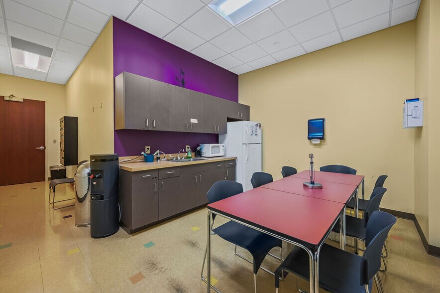 More Photos Of 12802 Science Dr, Orlando Office For Lease