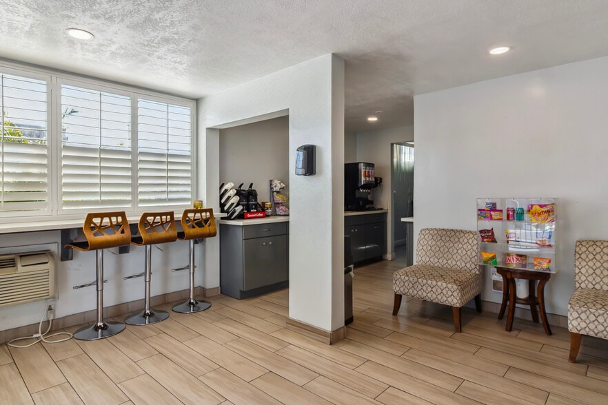 More Photos Of 2127 Inyo St, Fresno Hotel For Sale