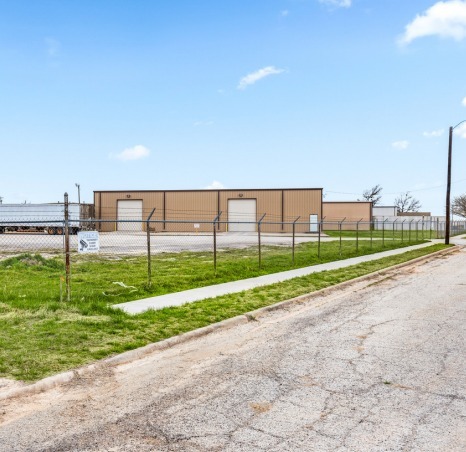 Primary Photo Of 3001 Central Fwy, Wichita Falls Warehouse For Lease