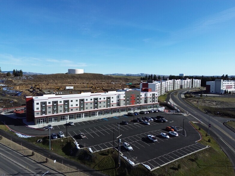 More Photos Of 1490 NE North Fairway Dr, Pullman General Retail For Lease