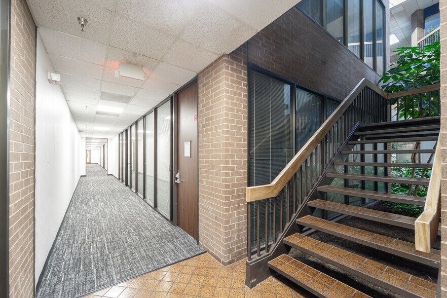 More Photos Of 7447 Harwin Dr, Houston Unknown For Lease